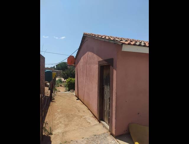 2 BEDROOM HOUSE FOR SALE IN HAMMANSKRAAL